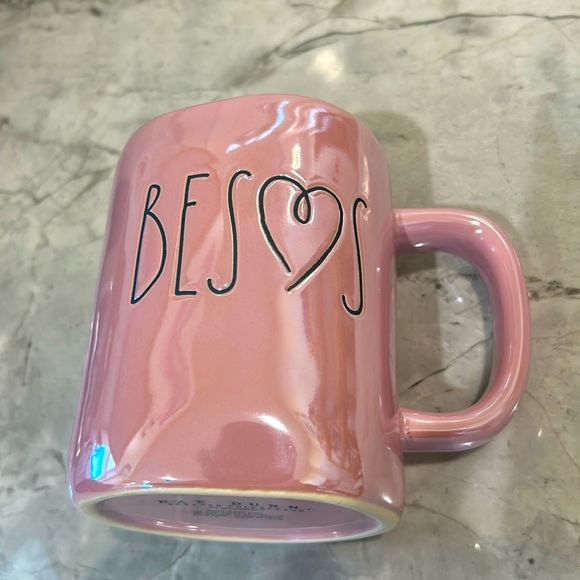 NEW Rae Dunn Metallic Besos Mug - Picture 1 of 4
